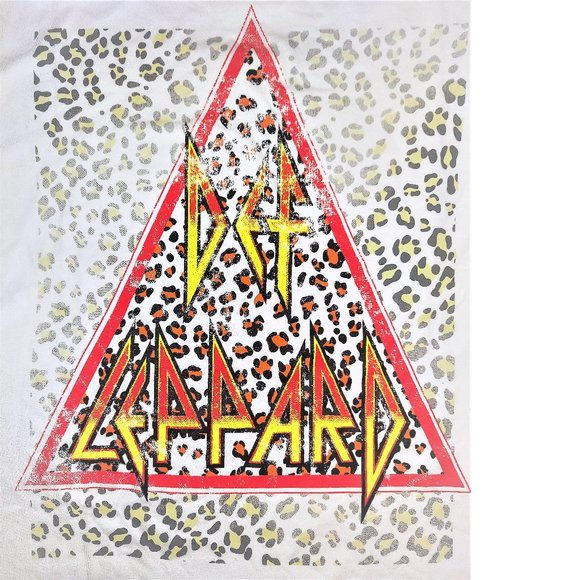 Def Leppard Leopard Print Hysteria rock Boyfriend style Official T-Shirt M NWT - Picture 2 of 3